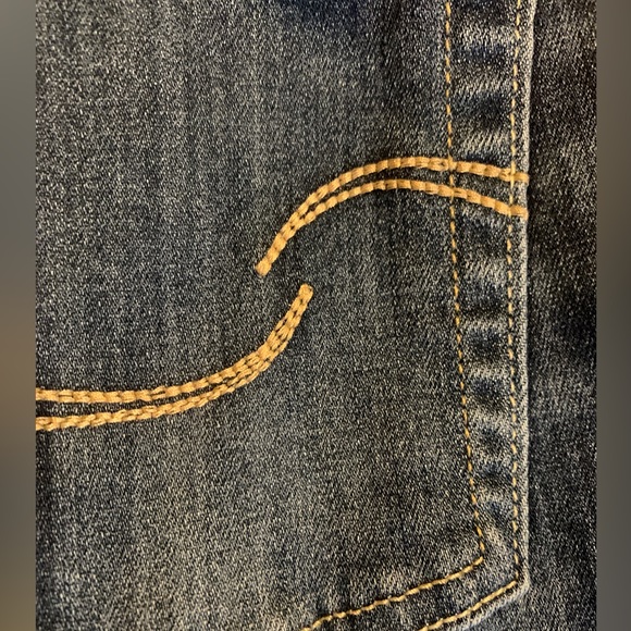 Levi Signature Jeans Women’s Size 8/29 High Rise Ankle Straight - Picture 6 of 8